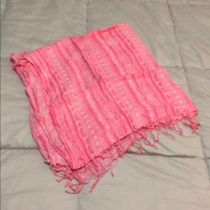 💗 Super fun hot pink print H&M scarf